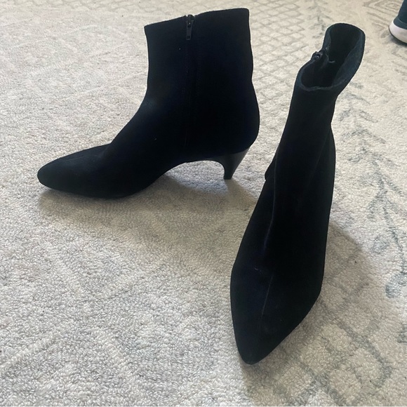 La CANADIENNE black suede pointed steel stiletto - Picture 4 of 9